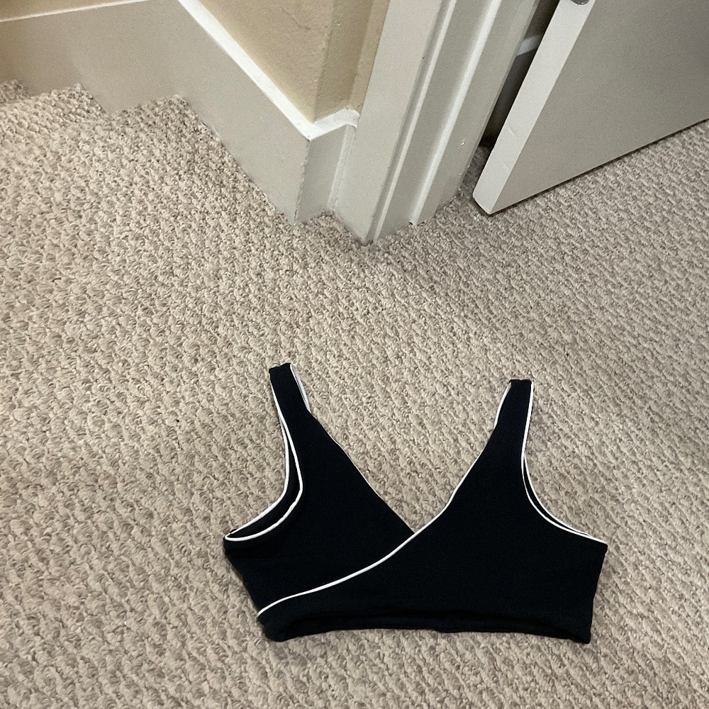 Set active  crossover bra top small worn once